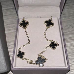 14ky black onyx clover station necklace